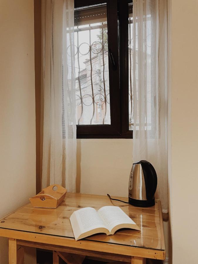 At Pikotiko'S - Korca City Rooms For Rent Extérieur photo