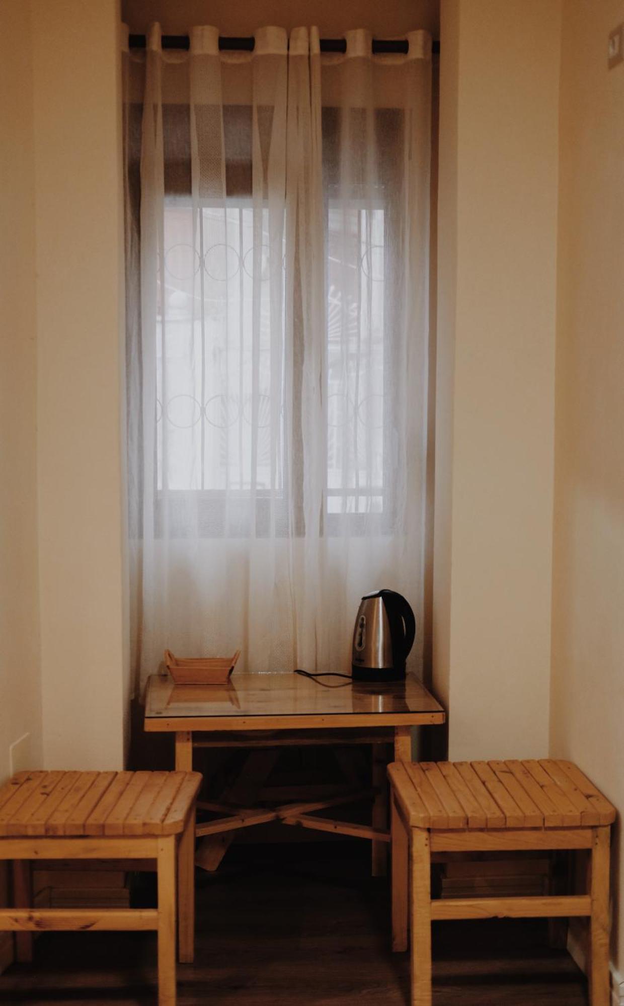 At Pikotiko'S - Korca City Rooms For Rent Extérieur photo