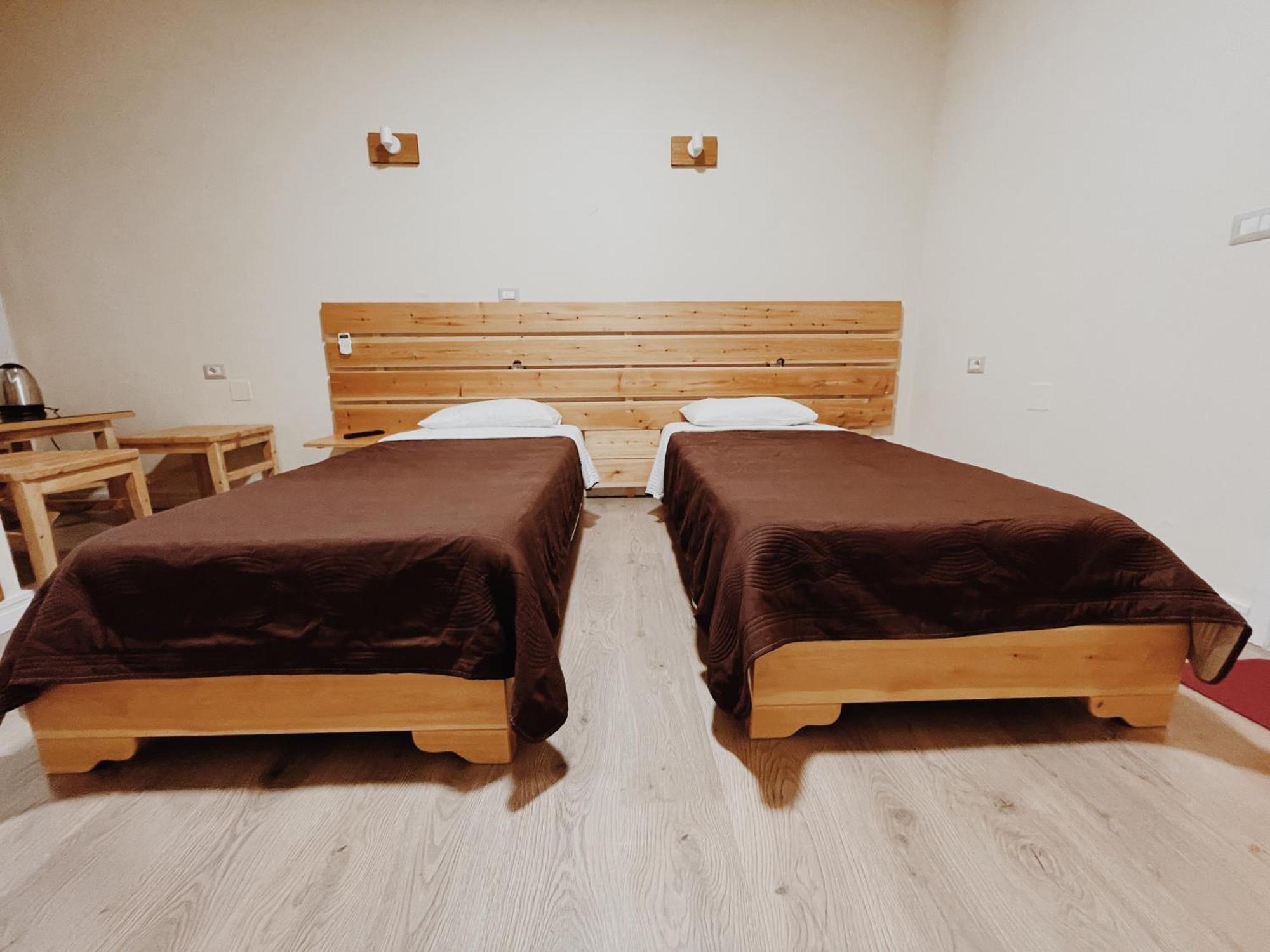 At Pikotiko'S - Korca City Rooms For Rent Extérieur photo