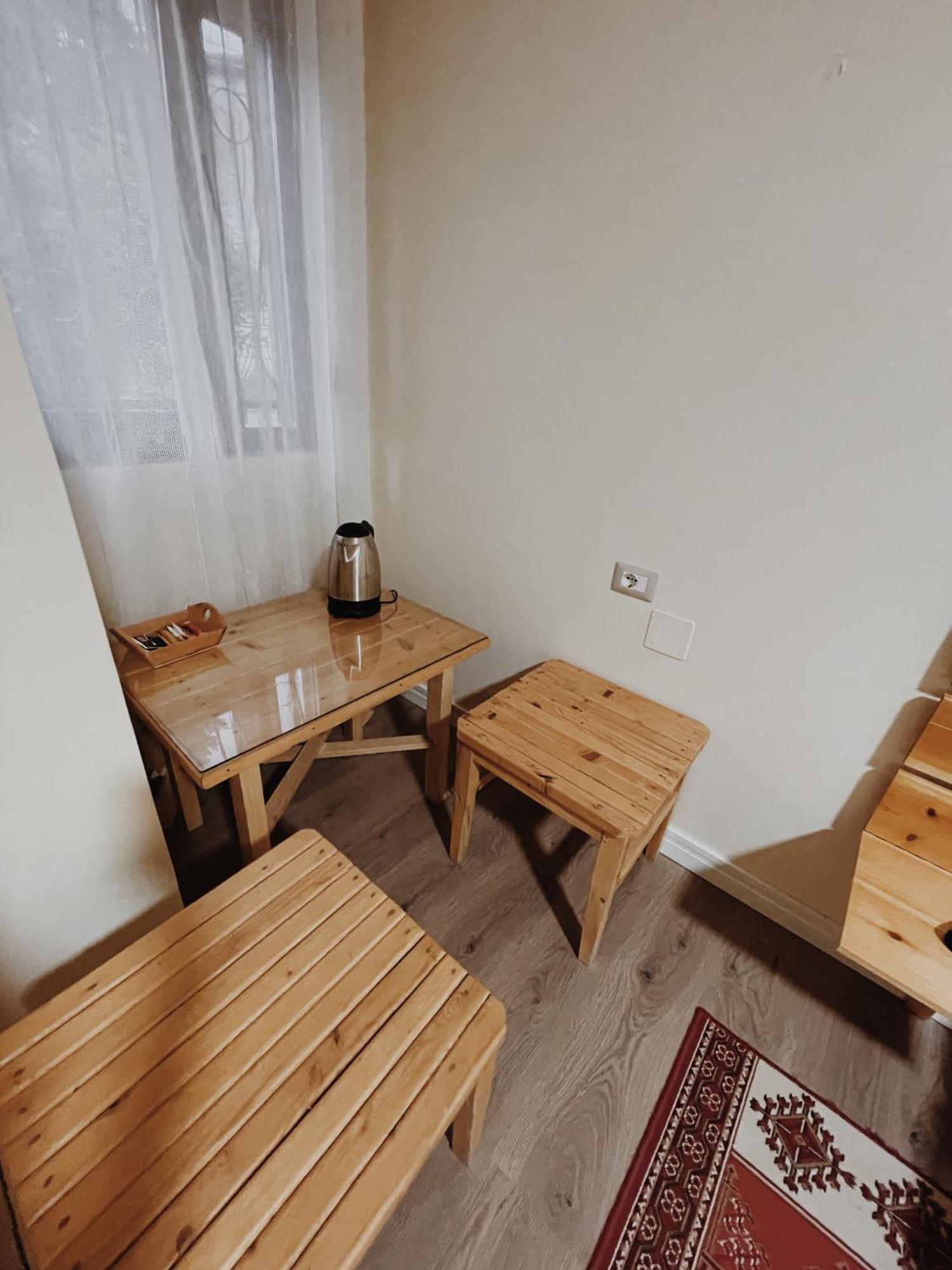At Pikotiko'S - Korca City Rooms For Rent Extérieur photo